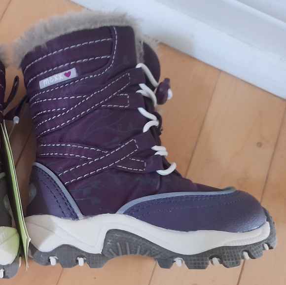 NWT Mexx Toddler size 5 toddler boots- purple and white - Picture 3 of 7